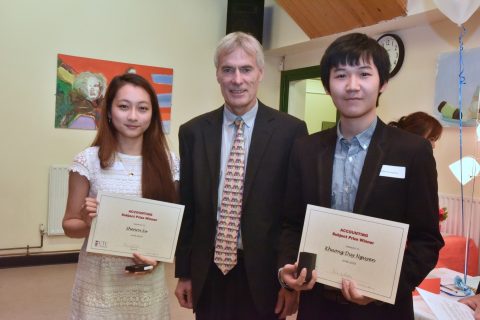 Dr Drew with two Award Winners